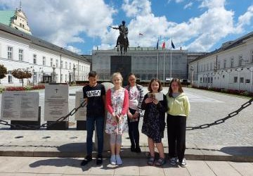 Laureaci Konkursu wiedzy o polskim parlamentaryzmie na wycieczce w Warszawie