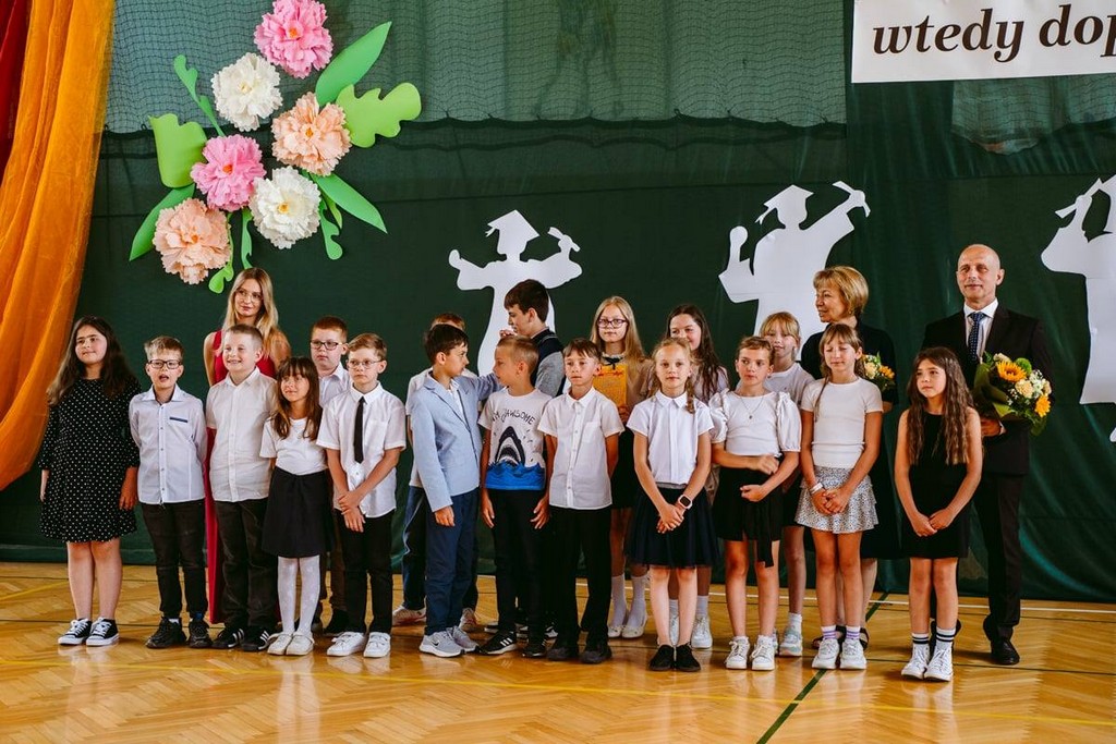 Uroczysta akademia na zakończenie roku szkolnego klas I –III